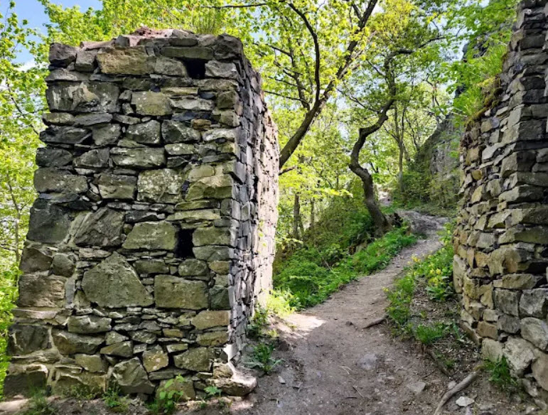 Zřícenina Hradu Oltářík, Czech Republic (Czechia)